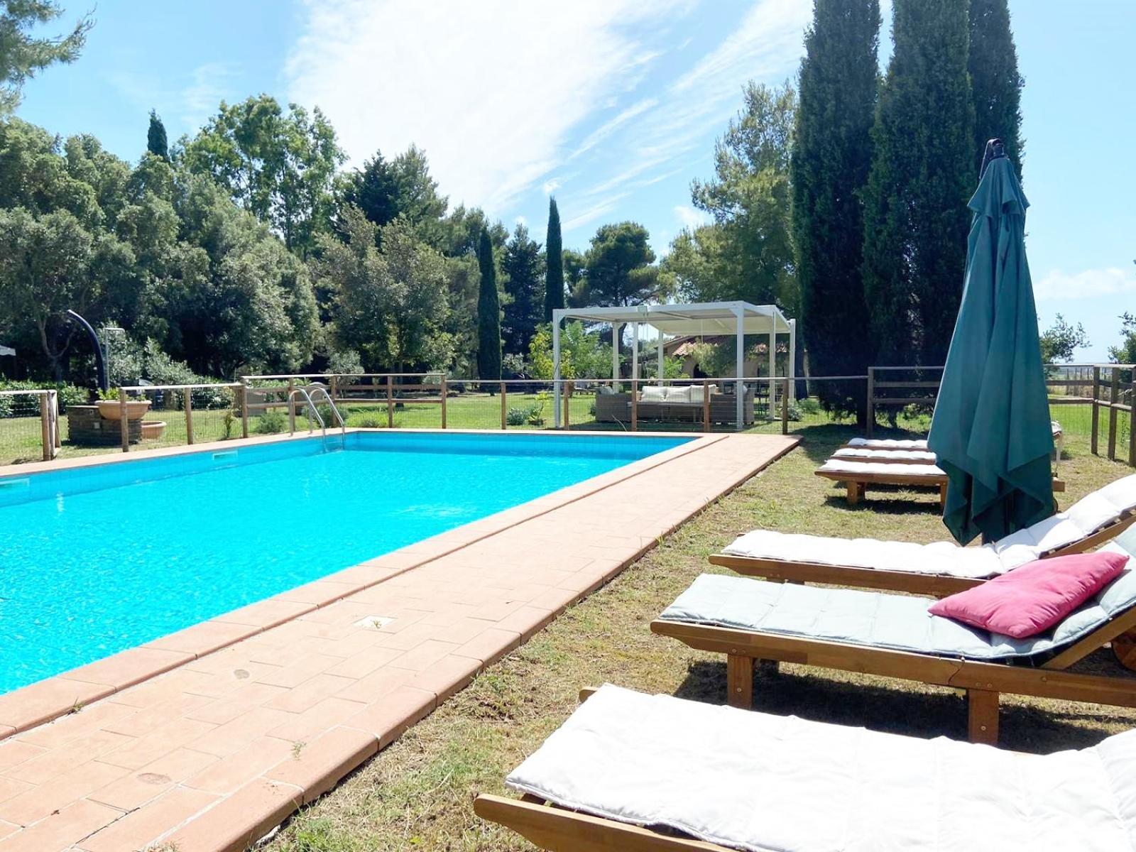 شقة Relais Casale Il Poggetto - Oleandri By Zoom In Earth تشيزينا المظهر الخارجي الصورة